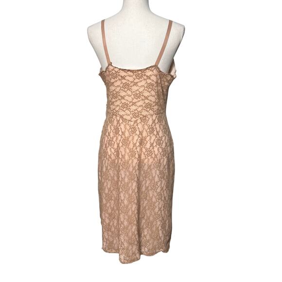 Vintage 60s Artemis Size Medium Nude Lace Fully Lined Slip Nightgown Scallop Hem - Picture 2 of 11